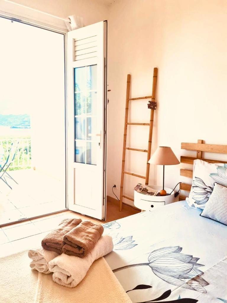 Villa Avec Vue T2 A T5 Duo De La Baie Le Robert Eksteriør billede
